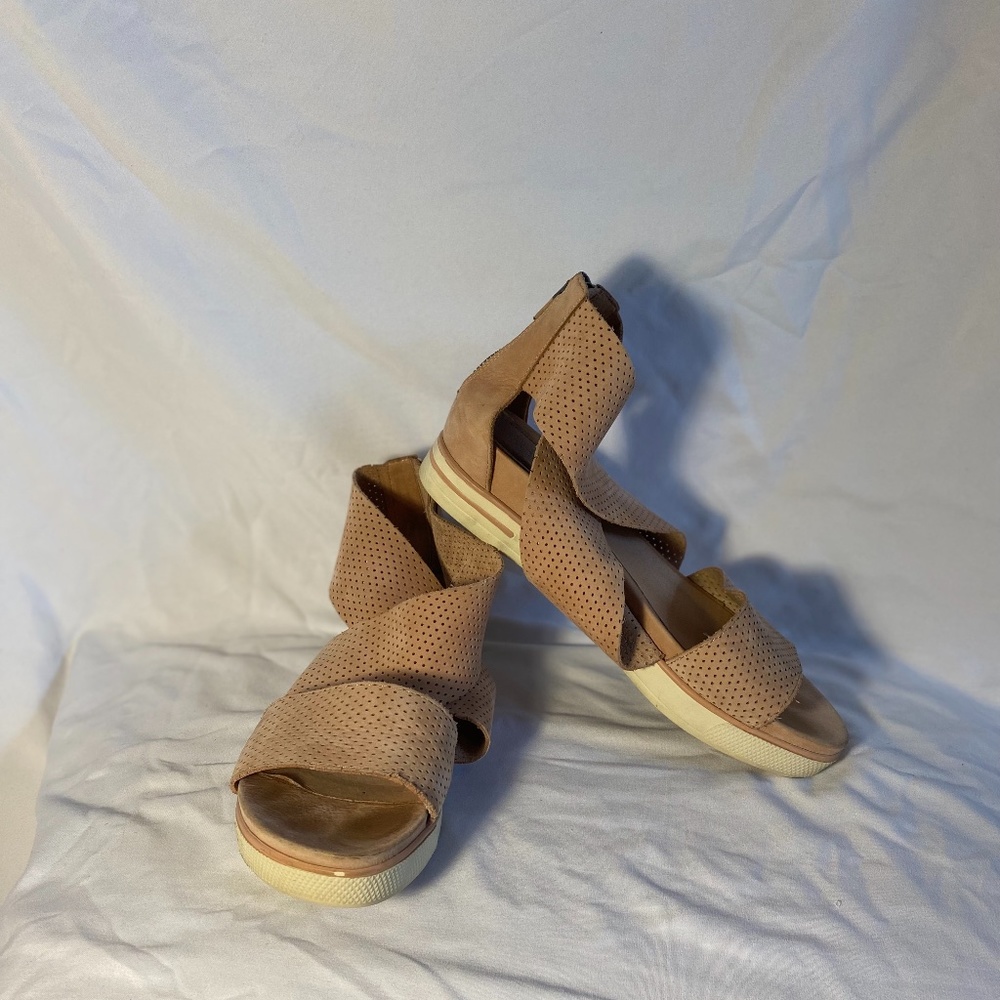 Womens Nude Platforms
